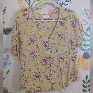 Maurices Button Up Floral Blouse